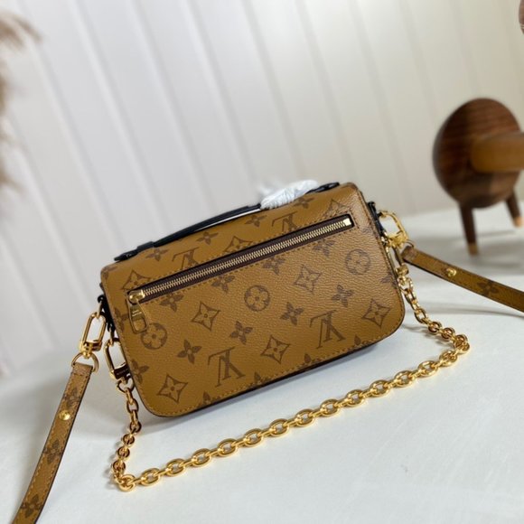 Louis Vuitton POCHETTE MÉTIS bag - Picture 6 of 9